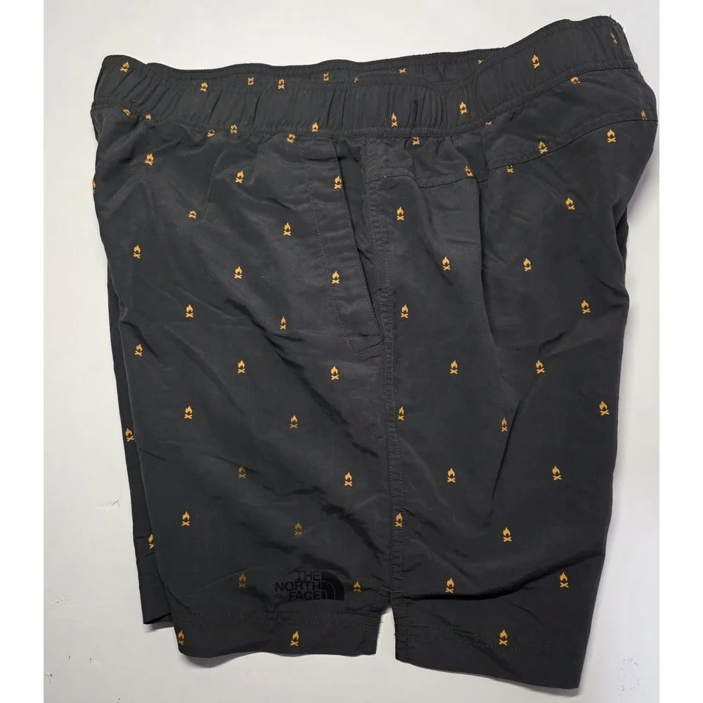 The North Face Mens Size‎ L Mesh Lined Campfire Print Short